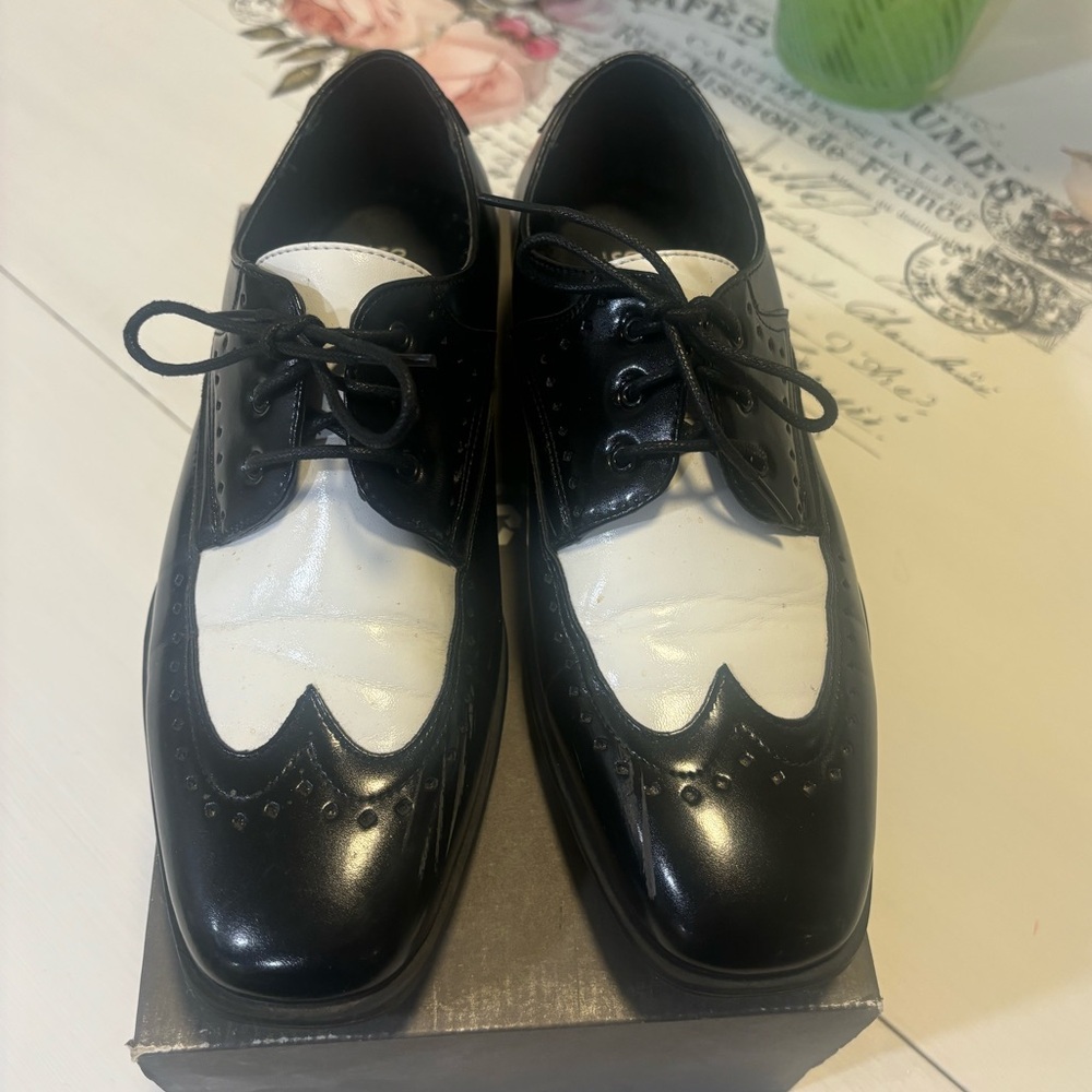 Stacey Adam’s Atticus Black & White Shoes